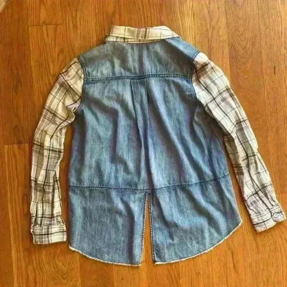 Free People Denim Chambray and Plaid Size XS Button Up Long Sleeve Shirt - Picture 6 of 9